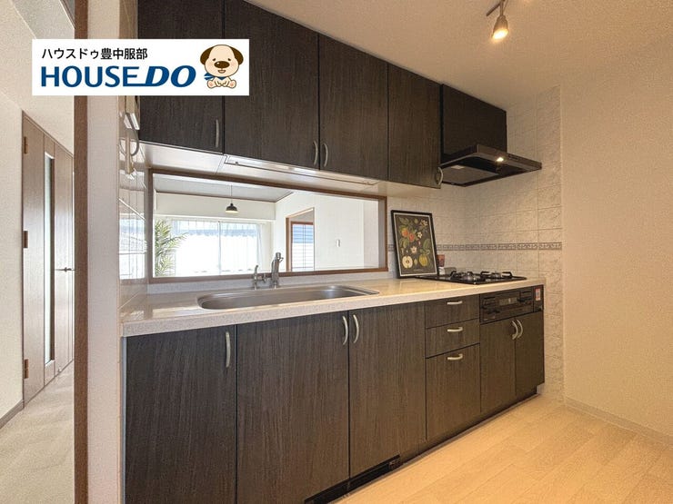 リビングを見渡すことができるキッチン♪家事をしながらご家族との会話も弾みます。