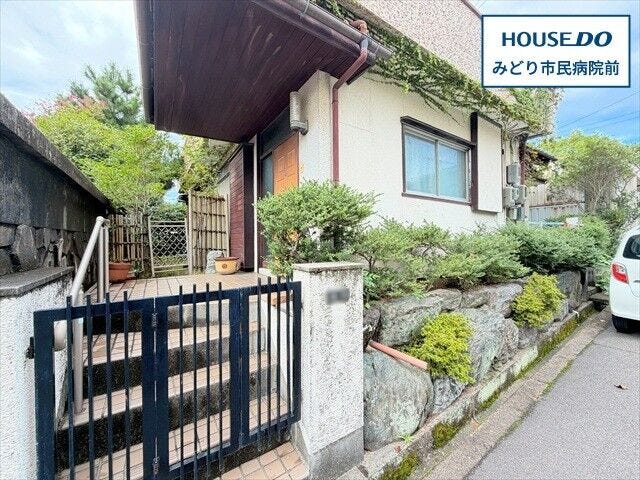 ・平和堂グリーンプラザ店まで徒歩5分(約330m)
・スギ薬局 相川店まで徒歩3分(約180m)