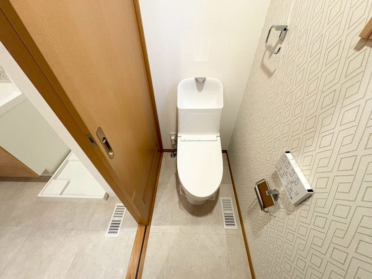 トイレは1階はもちろん、2階にも!