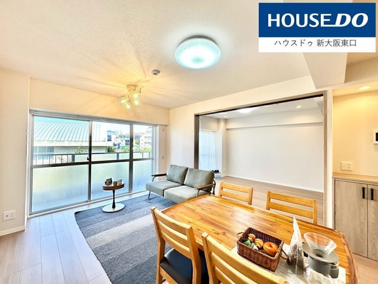 リビングは13.2帖
照明が無くてもとっても明るいです!