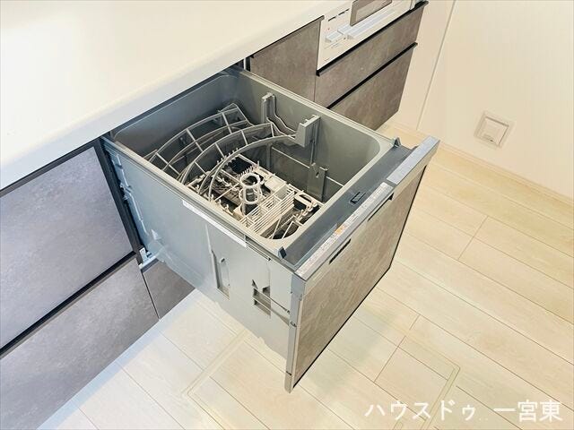 【食器洗浄乾燥機】