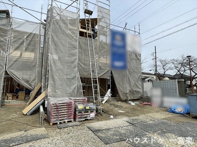 まだ更地の状態ですが、これから建築が始まっていきます。間取り図を見ながら、どんな外観や内装になるのか想像するのも楽しいですね。