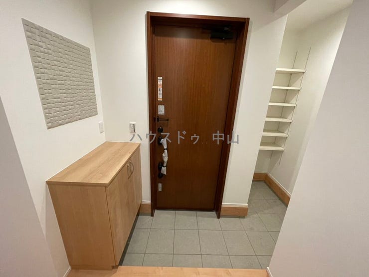 シューズインクロークつき玄関