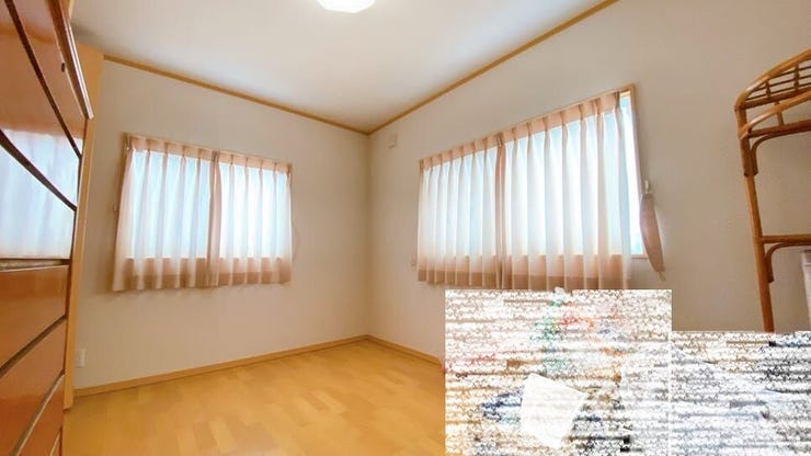 窓から風を感じられる快適なお部屋です。