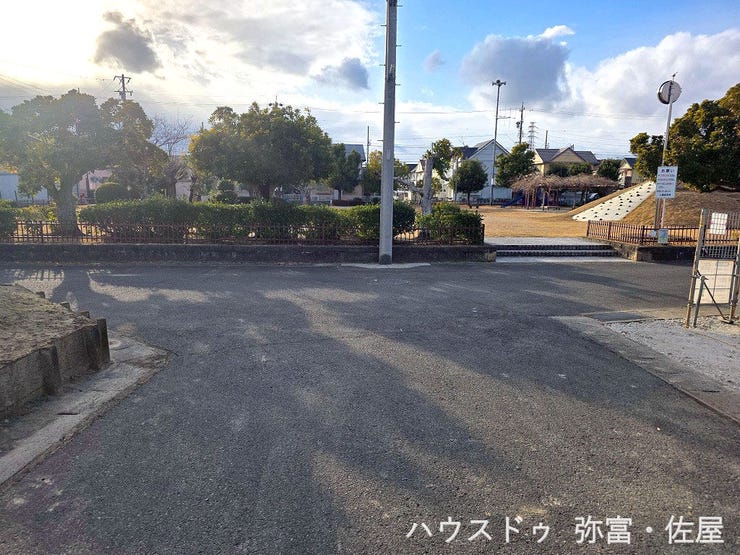 五反波公園約15m!お子様がのびのびと遊べる環境です