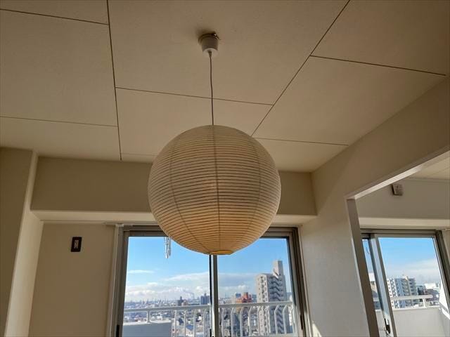 ◆照明◆リビングに付いています。インテリアを引き立てます♪