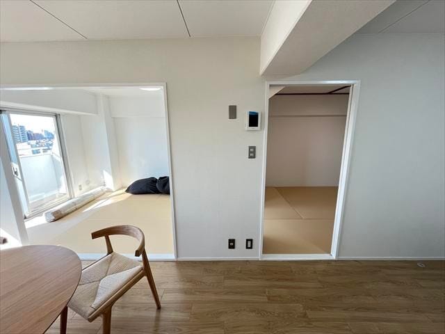 和室と繋がるリビングは小さなお子様をお昼寝させても様子が分かるので、子育てママには嬉しい間取りです。