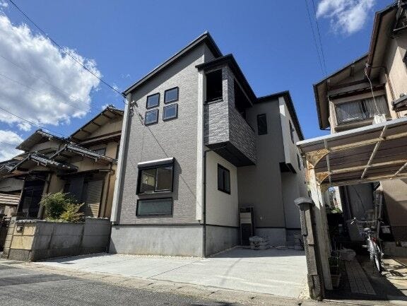 地震に強く、冷暖房のエネルギー消費が少ない住まいです