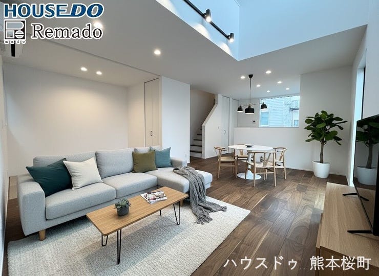 ■□■リビング■□■
リビングと一体利用が可能な和室でお部屋がより広々とゆとりある空間に☆リビングイン階段で家族とのコミュニケーションも増え、お家全体の雰囲気もあたたかくなりますね♪