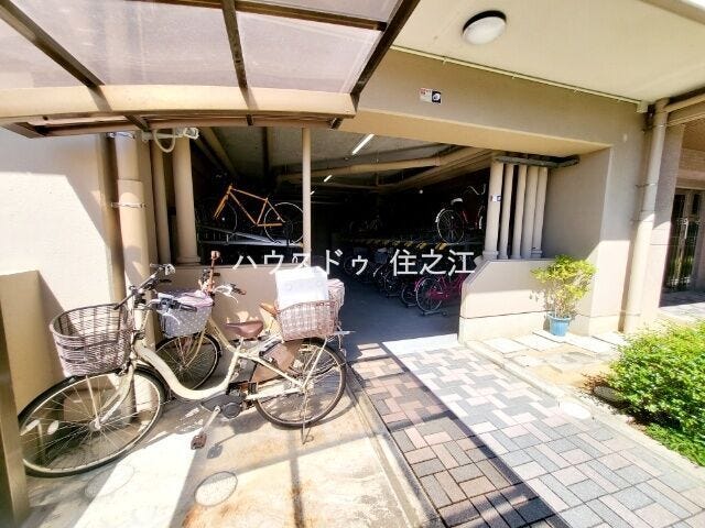 ★駐輪場も区画数はたくさんございます。空き状況の確認はお気軽にお申し付け下さい。