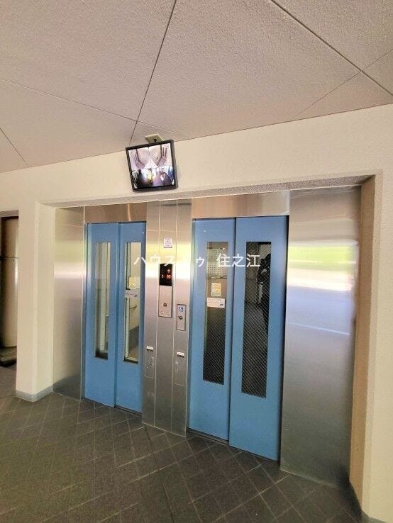 ★複数のエレベーターを完備!! 朝の渋滞も避けられそうですね♪