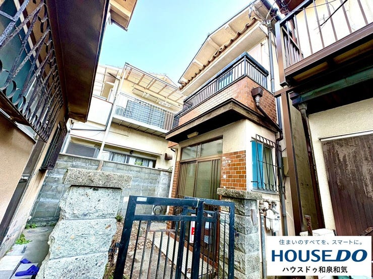 【外観】
諏訪ノ森駅徒歩5分!通勤にも便利な物件です!