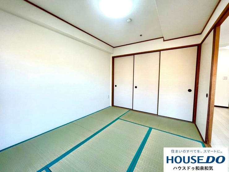 畳の香りが心を癒す、家族がゆったりくつろげる場所です