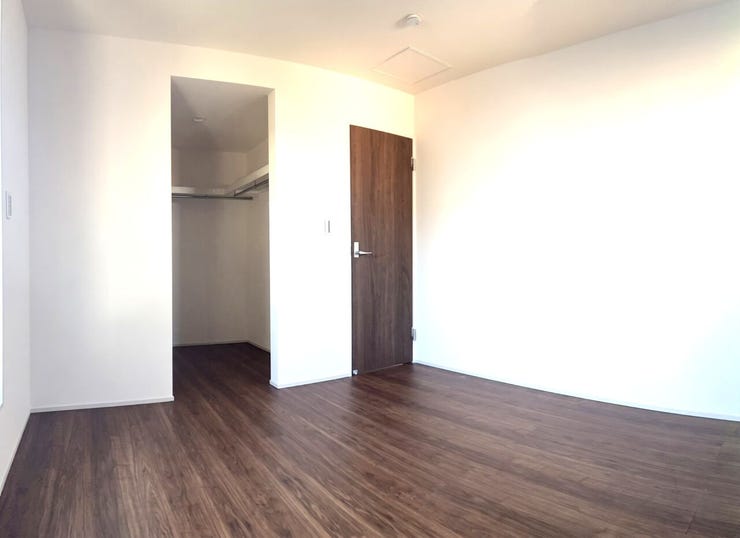 南東洋室