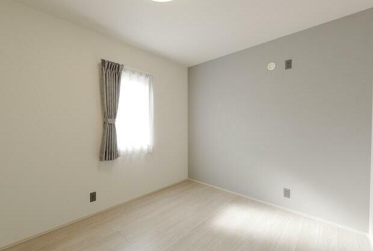やわらかな光が差し込む2階のお部屋は、子供部屋としても最適です。