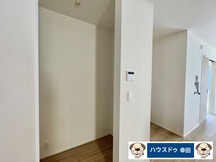 キッチにょこにあるパントリーは、キッチン収納や備蓄品の保管庫などに。