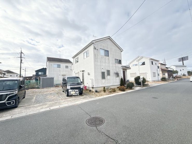 公園の多い地域です。お気に入りの家から足を少し伸ばして、お散歩などでゆったり過ごす時間も有意義です。