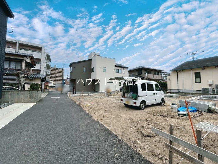 お家が出来ていく過程から楽しんでいただけるよう
写真を随時更新中♪
気になる方は便利な「お気に入り」をご利用ください♪
《福津市中央6丁目 新築戸建》