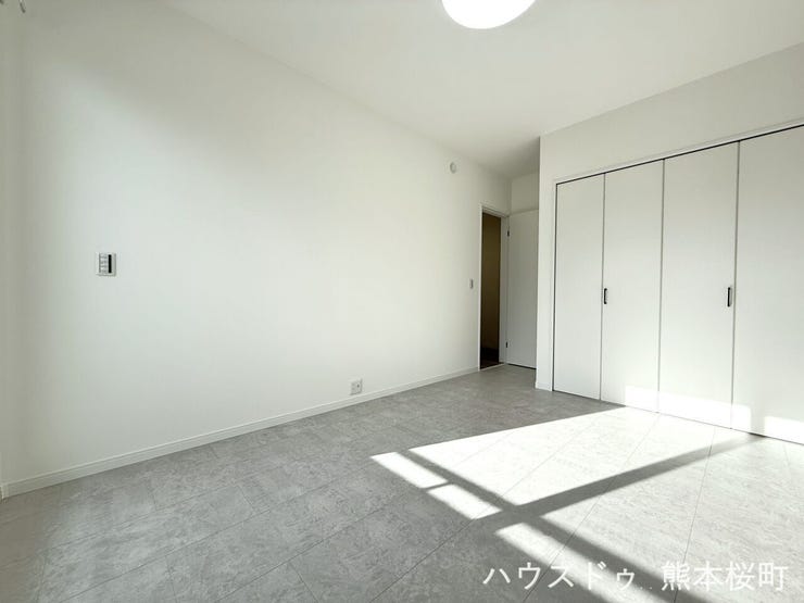 ■2階6.5帖洋室■心からリラックスできる静けさ、上質な眠りで、毎日をリセットします。明日への活力を養う空間です