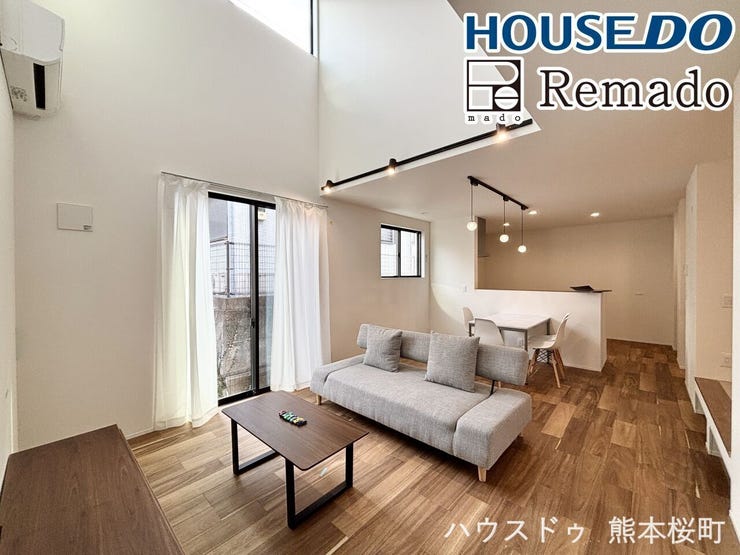 ■家族の笑顔が集う中心地■お気に入りの家具を迎え、窓からは心地の良い光が差し込みます。