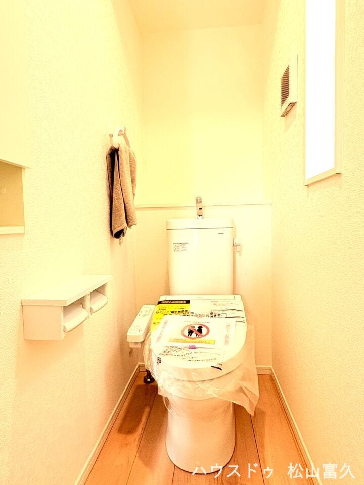 1階と2階の2箇所に設置。朝の忙しい時間帯も家族で重なることなく、スムーズに準備を整えて外出できるのでストレスがありません。