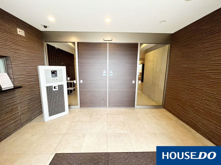 【エントランス】