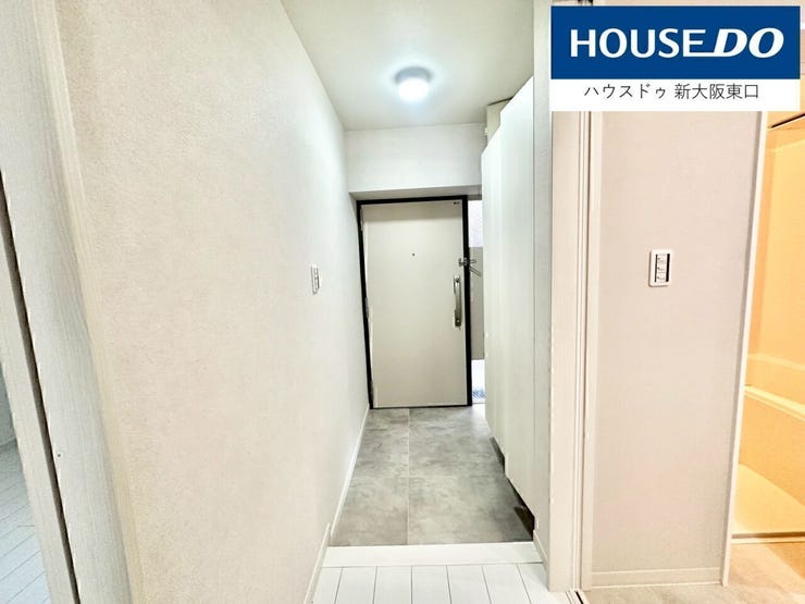 玄関にはシューズボックスあり。