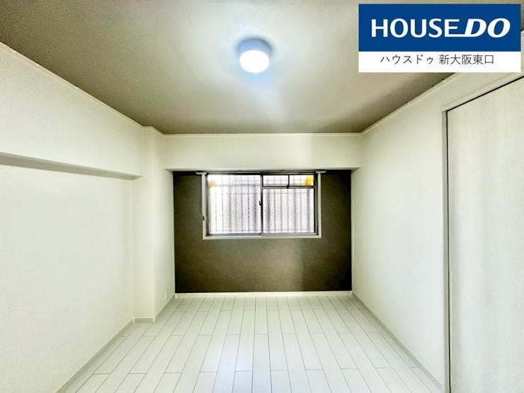 洋室6帖
天井が高く、数字以上に広く感じられます!