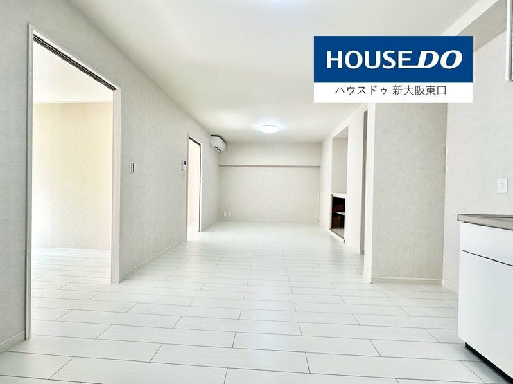 【外観】
鉄筋コンクリート造の頑強なマンションです。
千里丘駅徒歩13分