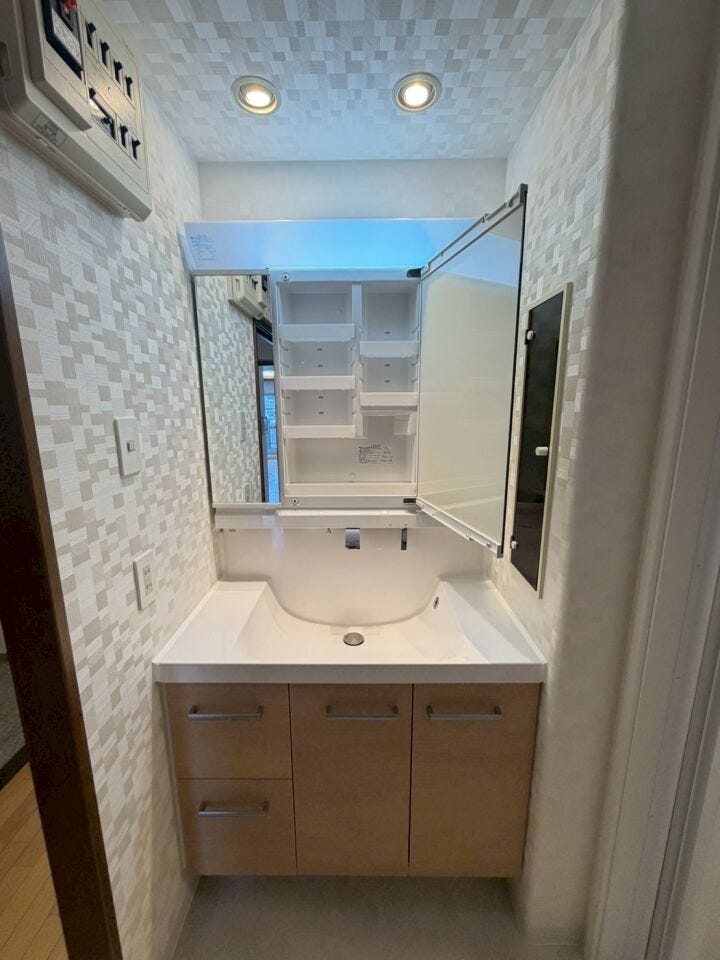 お手入れもしやすい洗面台