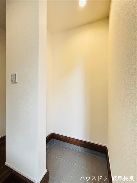 ≪シューズインクローク≫ベビーカーやアウトドア用品などたくさんしまえて便利なシューズインクローク付き