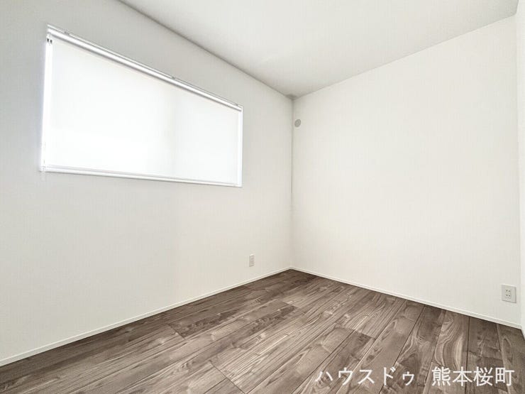 ■2階洋室②■寝室、書斎、趣味の部屋。家族の成長やライフスタイルに合わせ、様々な使い方ができる快適な空間です。