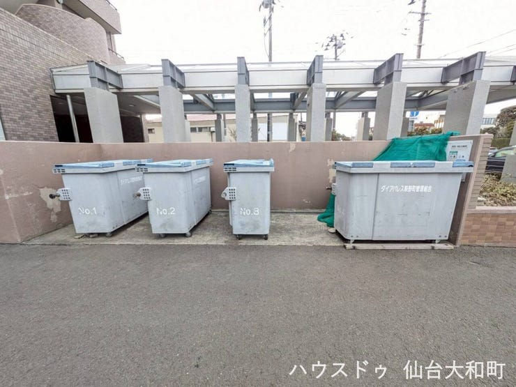 敷地内ゴミ置き場