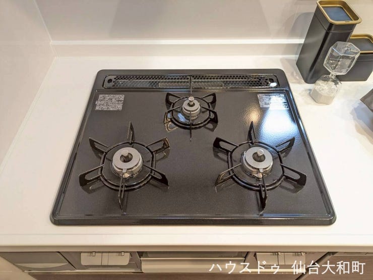 調理がはかどる三つ口コンロ♪