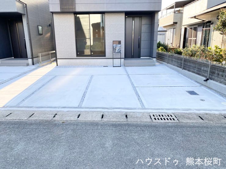 ■車と趣味の幅が広がる場所■単なる駐車スペースではない、洗車やタイヤ交換、DIYにも使える多目的な屋外スペースです。