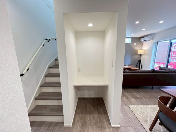 リビング横に収納