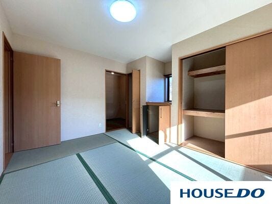 ミニマルで整った“和モダン”空間!
白壁×木×畳の組み合わせが美しく、写真映えします