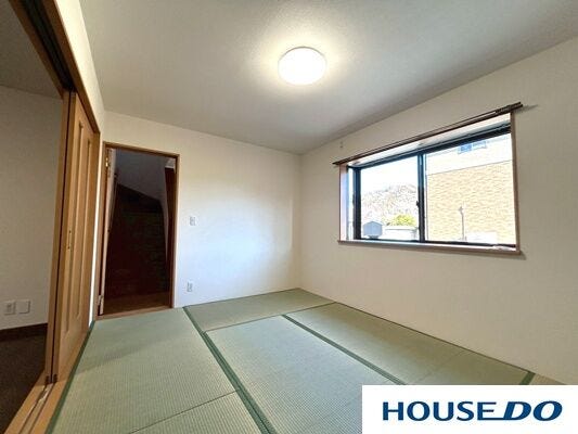 子どもが安心して過ごせる、やわらかな空間です
畳のクッション性で転んでも安心