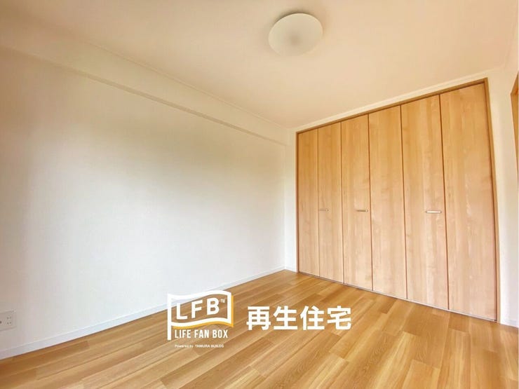 広いクレーゼットも付いていて嬉しいですね♪