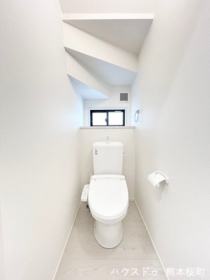 ■□■安らぎのひとときを提供する場所■□■清潔さと静けさを両立した空間。心落ち着くひとときを過ごせる、プライベートなレストルームです