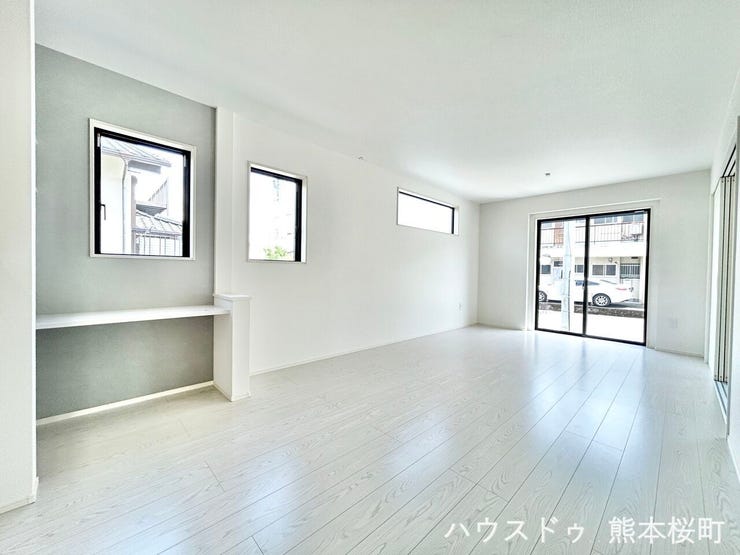 ■□■安らぎと笑顔の中心地■□■陽光が優しく降り注ぎ、会話が自然と弾む。ここでは、毎日が特別な時間へと変わります