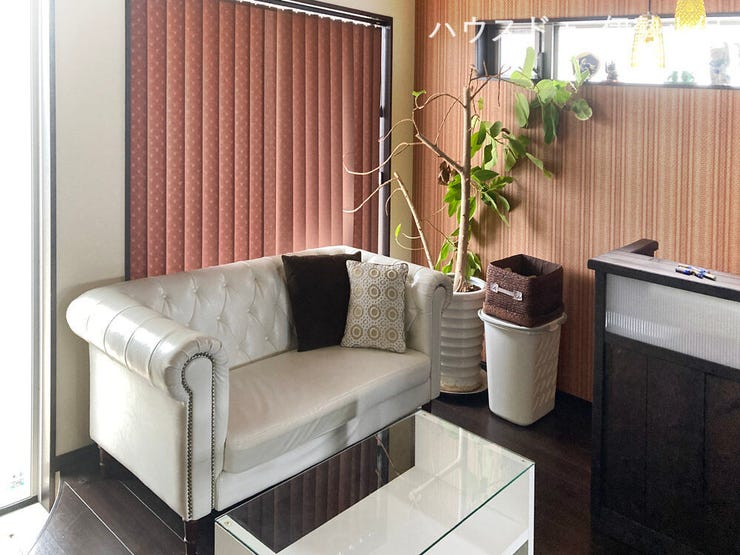 店舗部分。おしゃれでイイ感じです♪