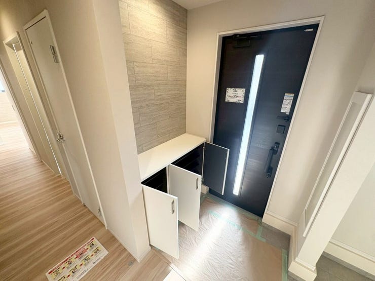 散らかりがちな玄関もシューズボックスでスッキリ♪