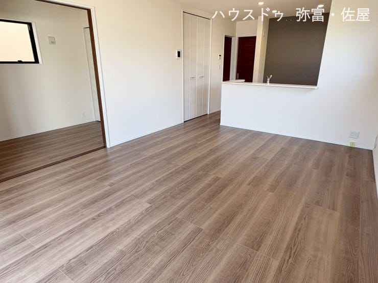 ご家族の憩いの場!一緒にテレビを観たり食事をしたり、同じ時間を共有できる温かい空間となります♪