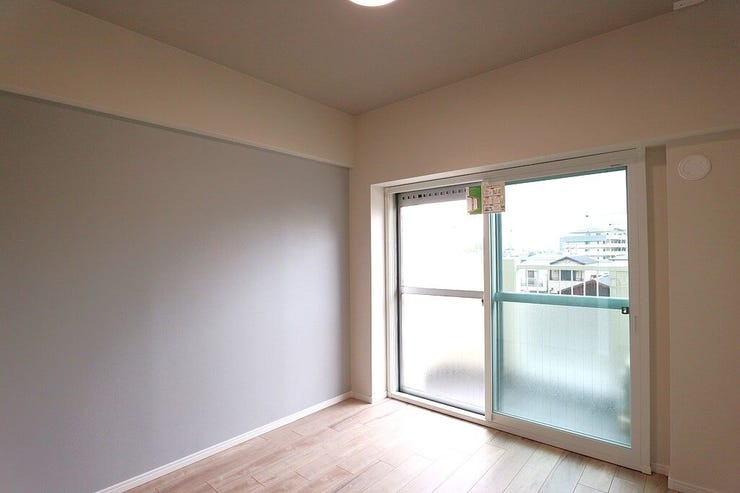 洋室 別角度より