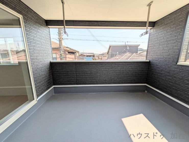 突然の雨でも洗濯物が濡れないインナーバルコニー♪