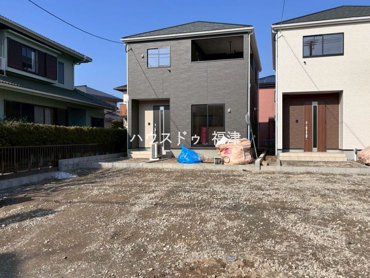 建物内ほぼ完成しました!
内覧もできます^^
《古賀市天神7丁目 新築戸建》