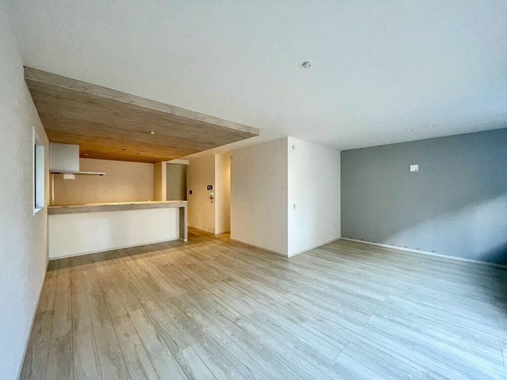 【Living】広さと明るさにこだわったリビング。家族とのコミュニケーションが弾む空間です。