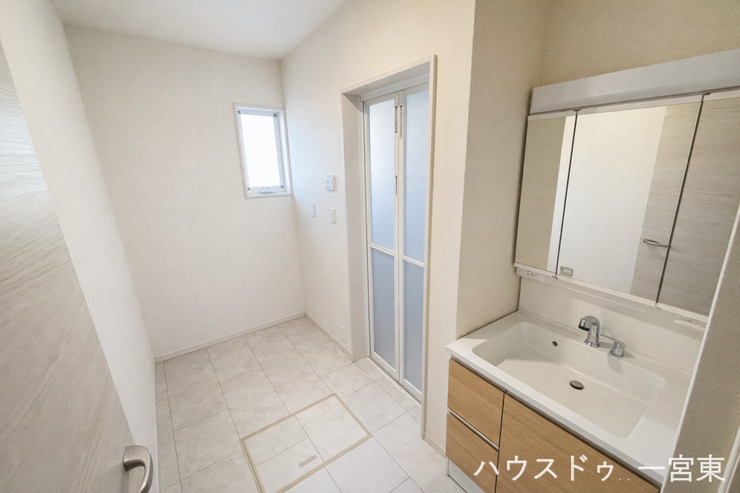 ※家具消し加工をおこなっています。