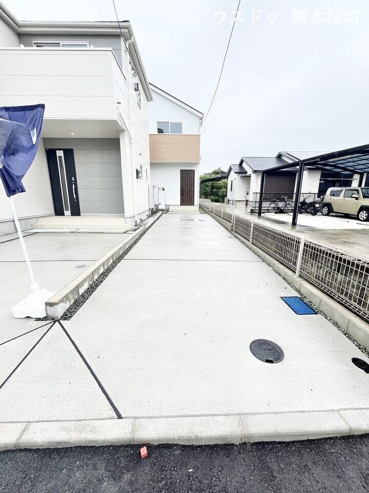 ■□■駐車スペース■□■
カースペースには、普通車2台縦列で駐車可能です!